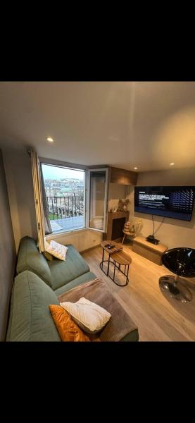 Cosy Studio Paris 8 avec Terrasse